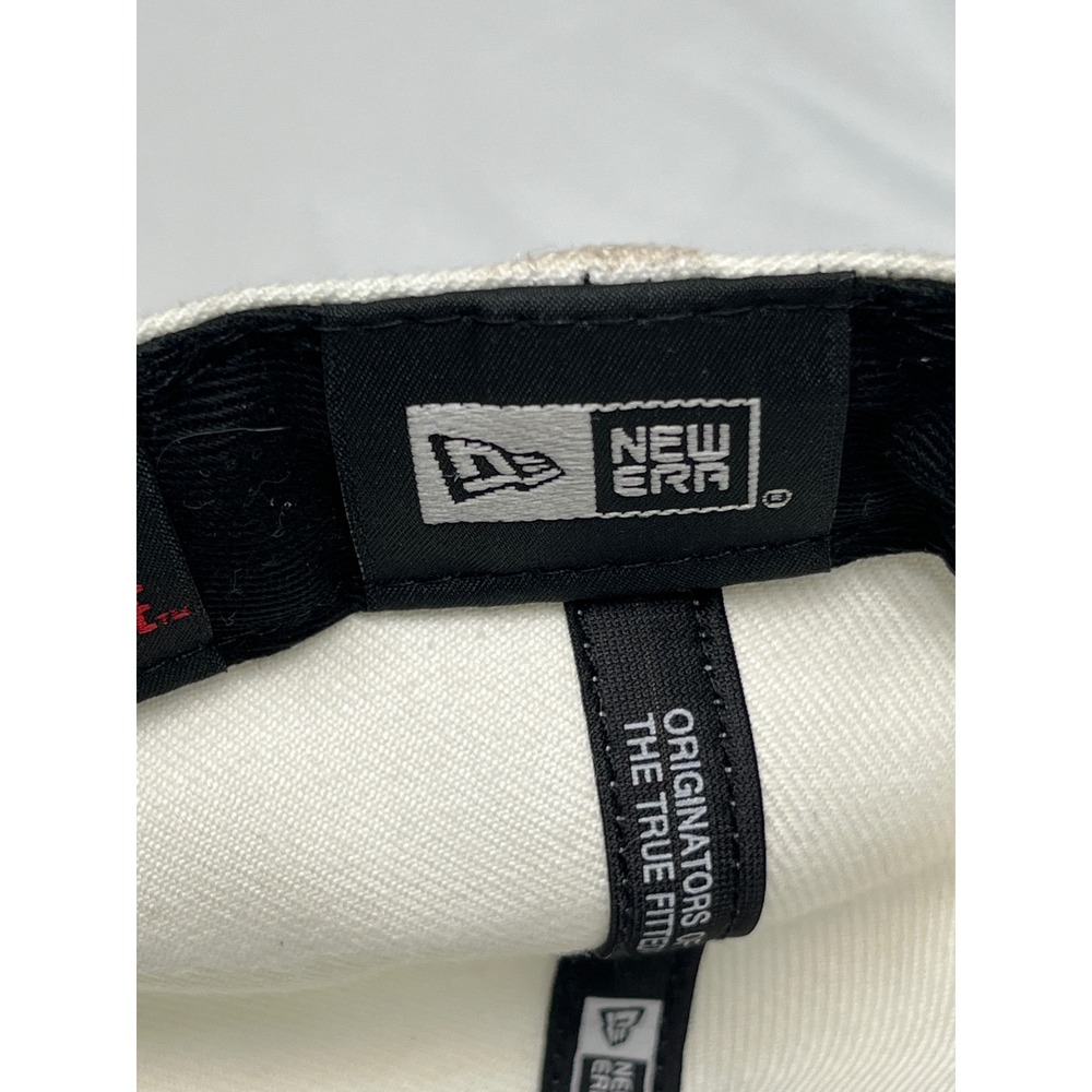 New Era 59FIFTY New York Yankees Fitted Hat White Navy Blue Size 7 1/2 MLB Cap - Picture 11 of 12